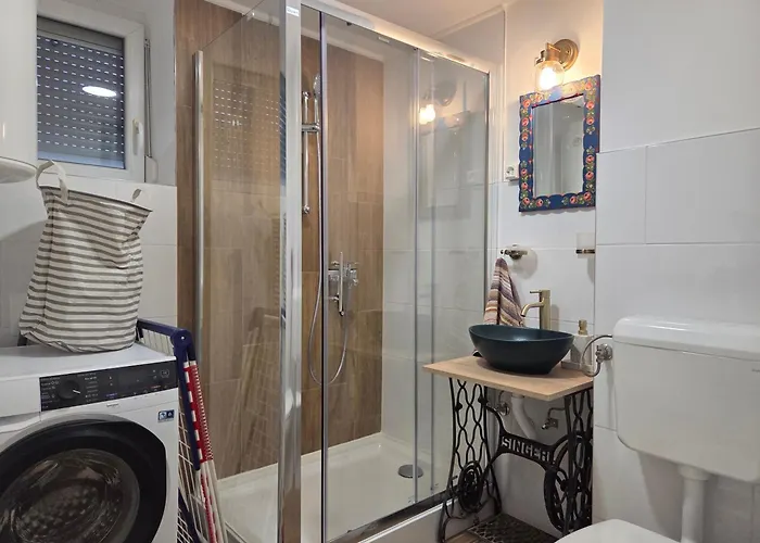 Cozy Adriana דירה *